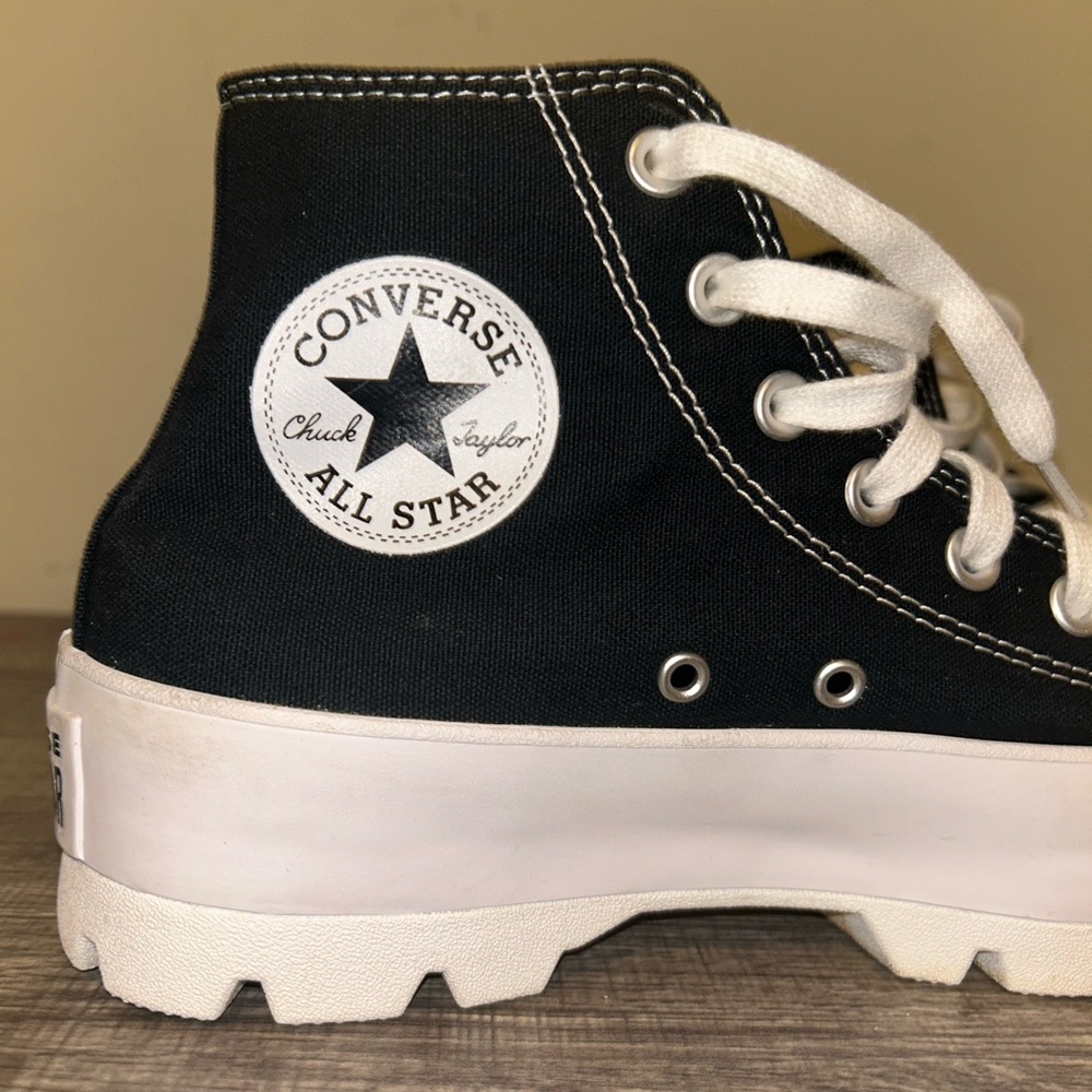 Chuck Taylor All Star Lugged Heel Platform Women Size 8